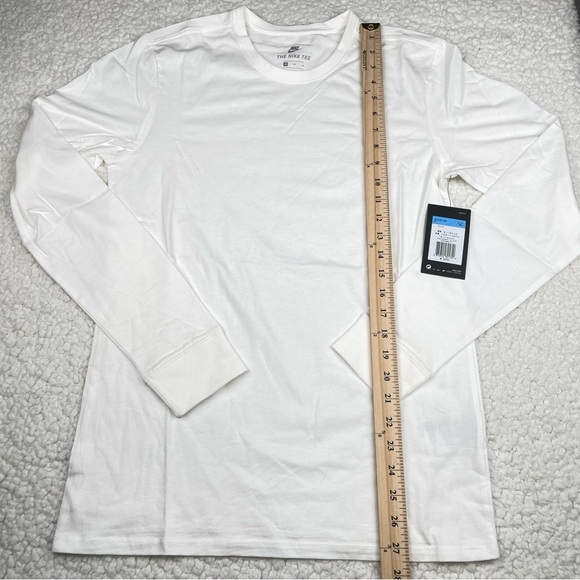 Nike  Long Sleeve Cotton Tee Essential White Medium  NWT - Picture 3 of 7